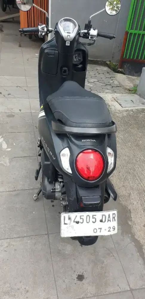 SCOOPY  th 2024 mulus pool pjk baru