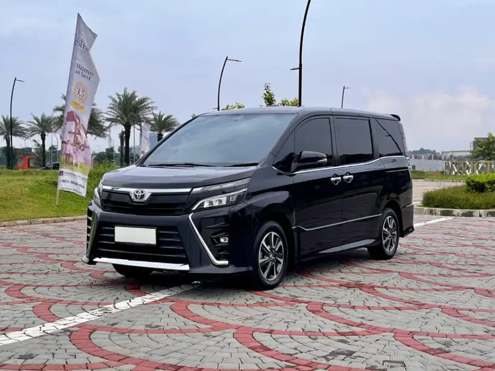 Toyota Voxy tahun 2018
