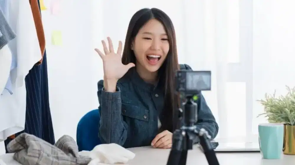 Host Live & Content Crator E-commerce Lokasi Rempoa