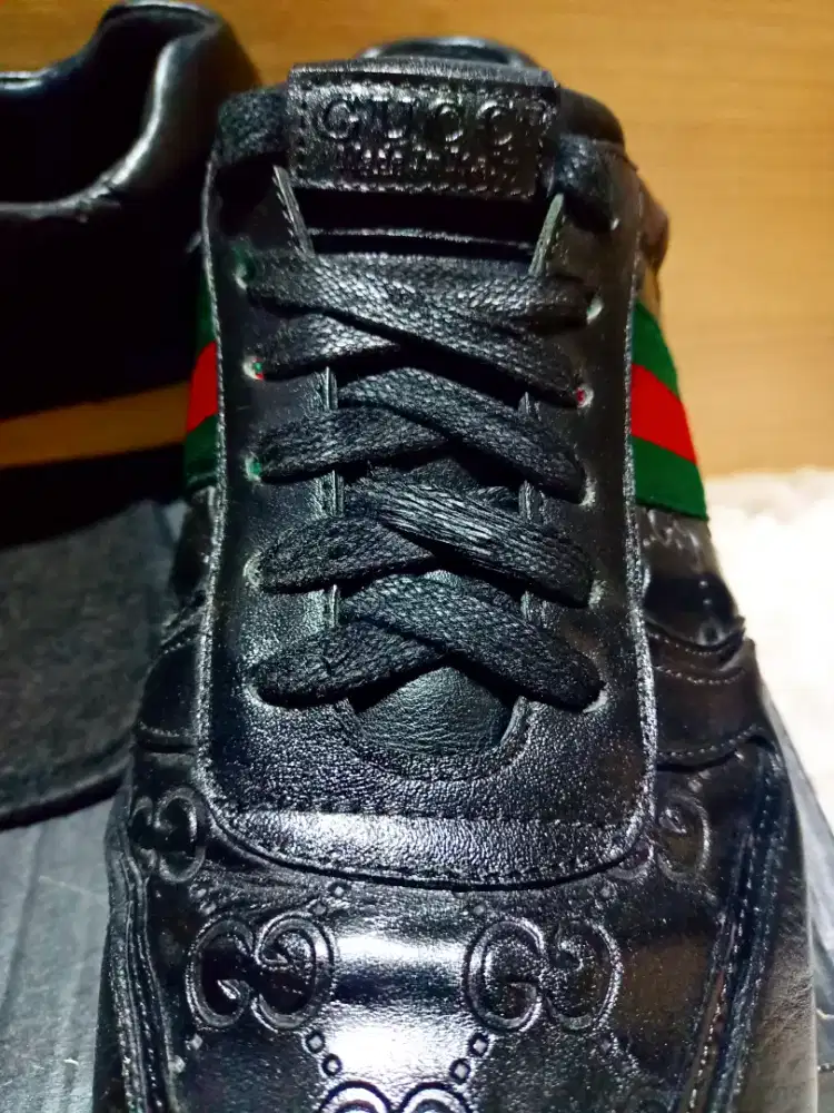 Sepatu Gucci Sneaker Classic