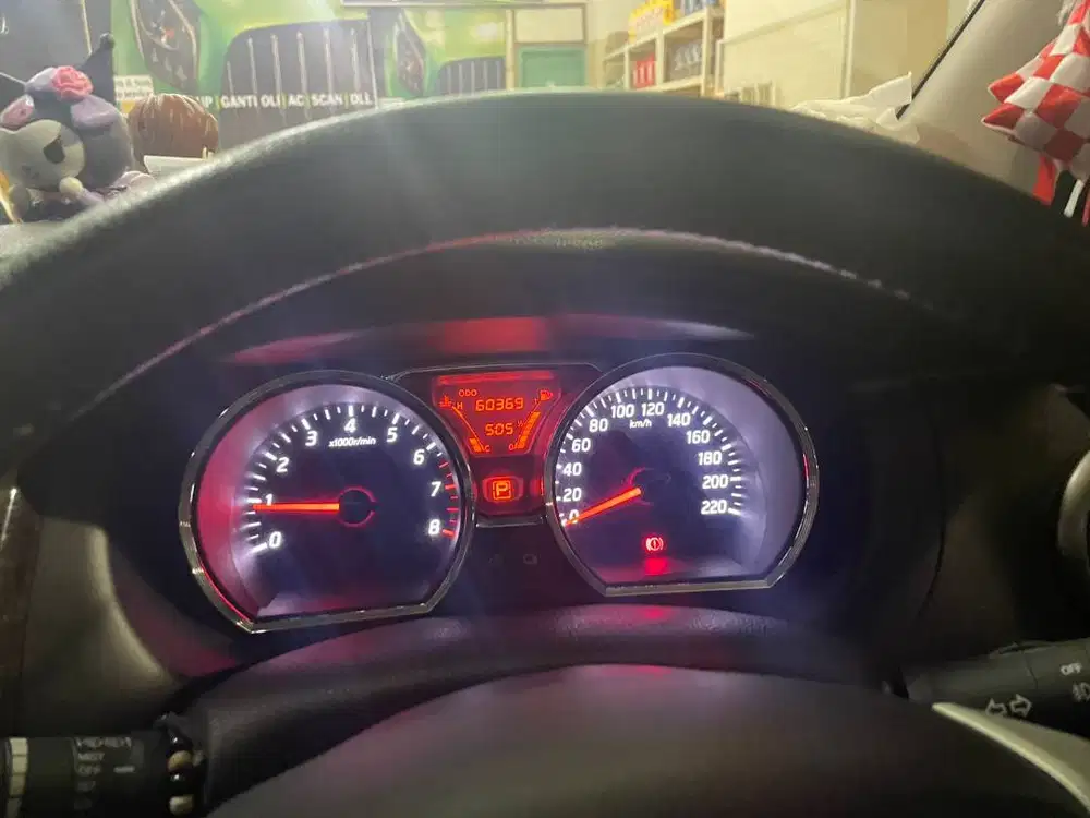 Grand Livina HWS AT 2017 limited edition (Maroon)