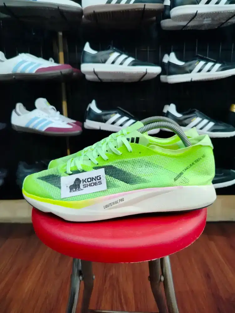 SEPATU ADIZERO TAKUMI SEN 10 GREEN WHITE 42