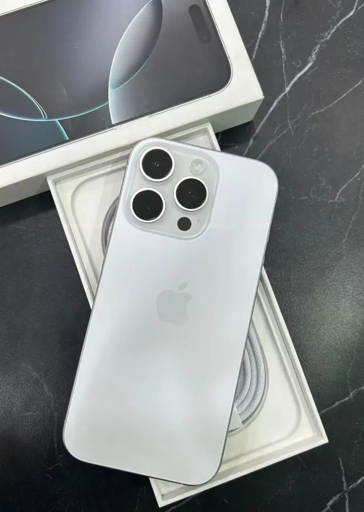 Iphone 16 Pro 128gb white masih garansi ibox nominus  fullset