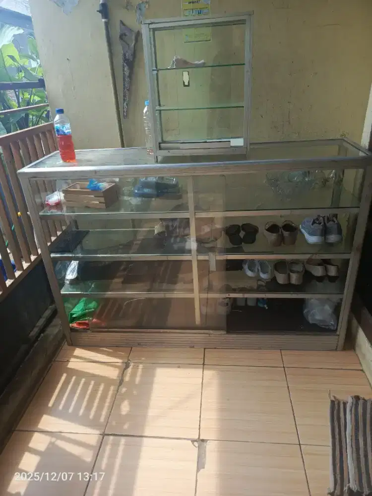 Etalase Bekas Jual Cepat