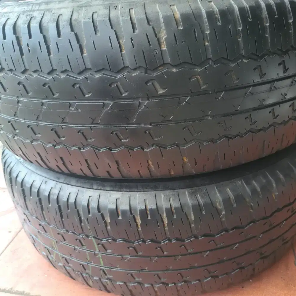 Ban 265 65 r17 bridgestone dueler fortuner pajero