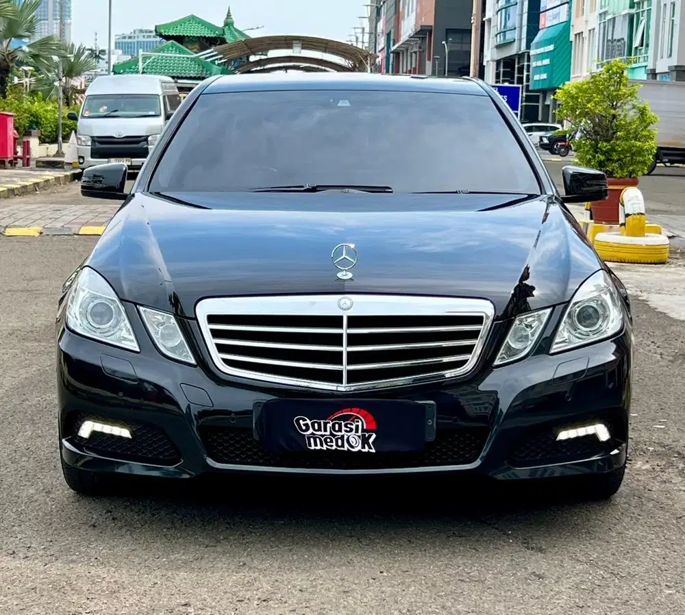 Mercedes Benz Mercy E250 E 250 Avantgarde AVG CGI 2010 Antik Low KM