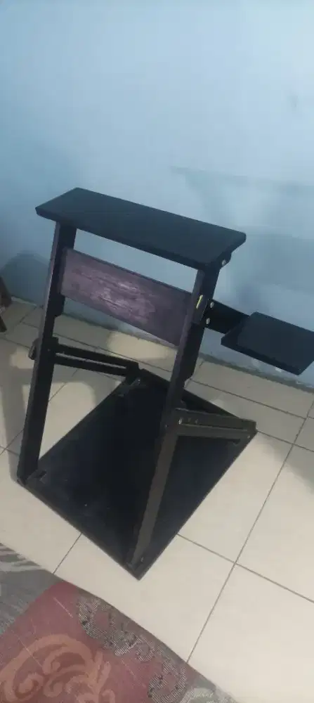 Meja atau stand steer