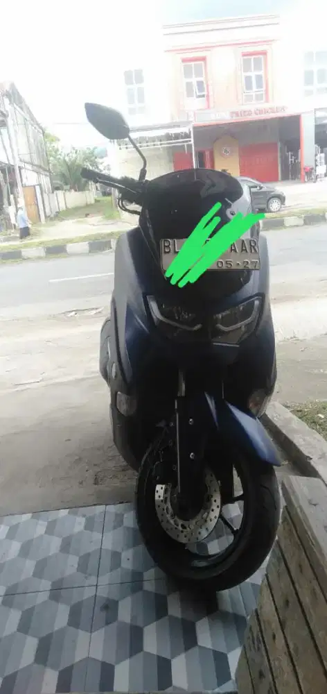 Dijual cepat nmax pribadi 2022 tipe kunci kondisi sangat mulus terawat