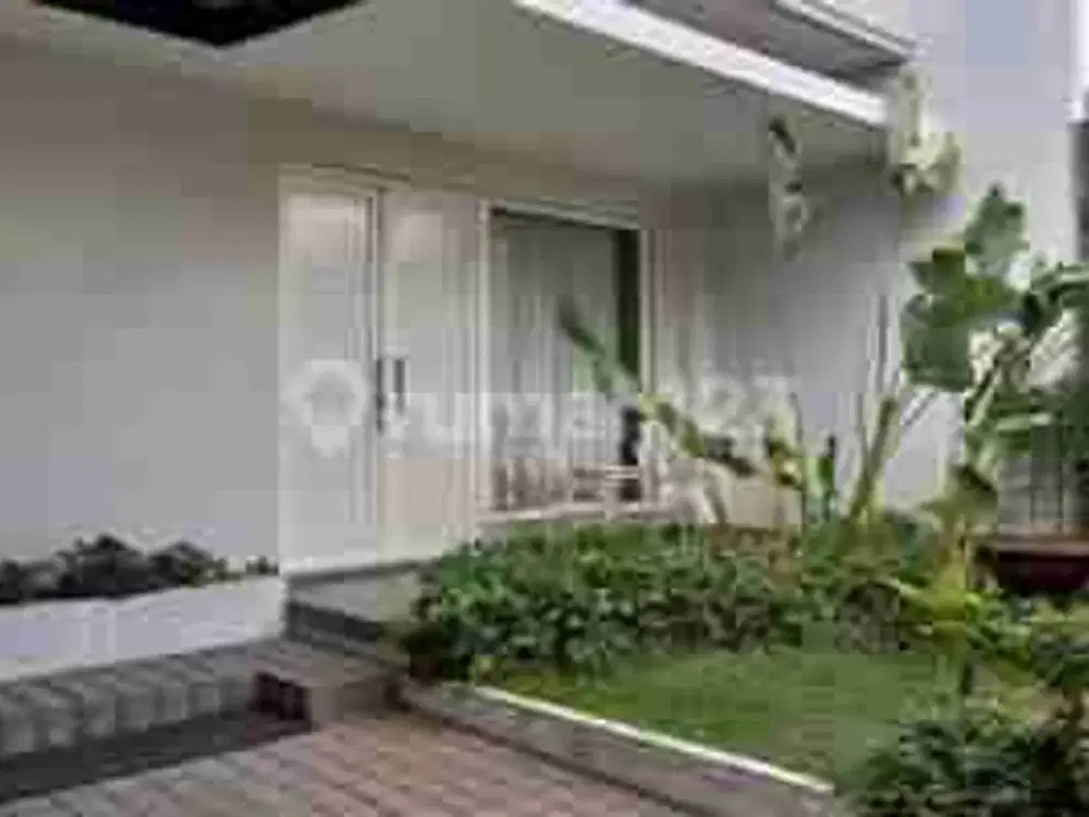 Rumah Bagus 2 lantai di Semeru, Gajah mungkur, Semarang Selatan.