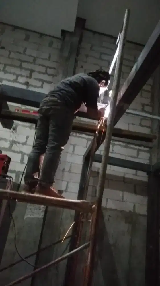 Las listrik panggilan