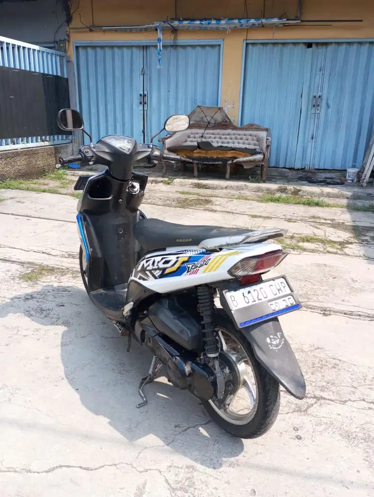 {jual butuh} Yamaha Mio J 2014 Standart