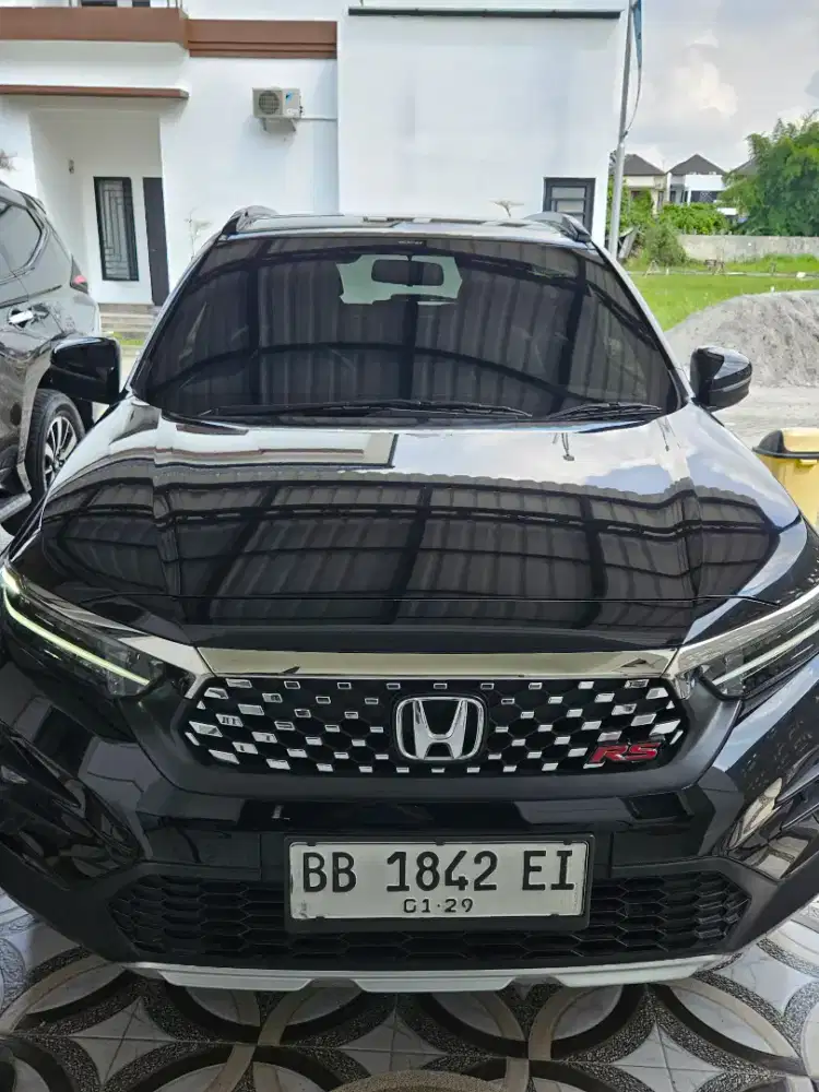 Honda WRV Type RS warna Hitam Tahun 2023