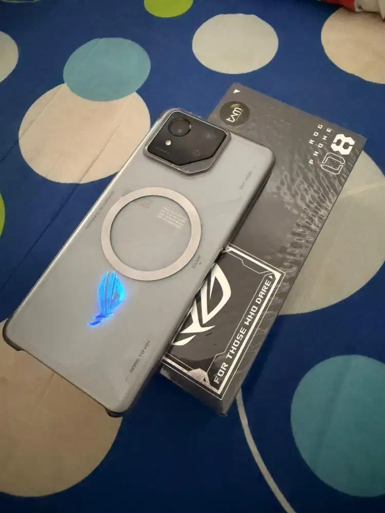 ROG 8 12/256 Abu Abu