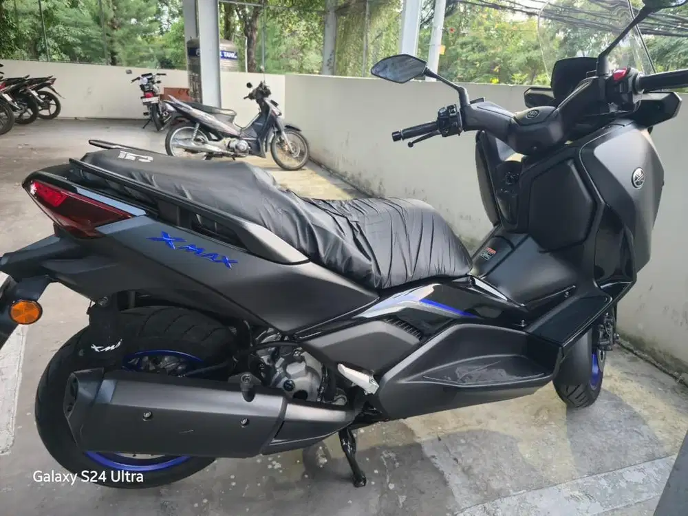 Dijual motor yamaha xmax 2025 kilometer rendah
