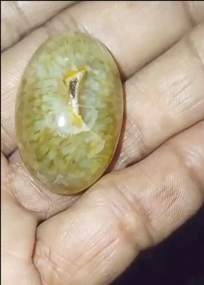 Batu combong natural