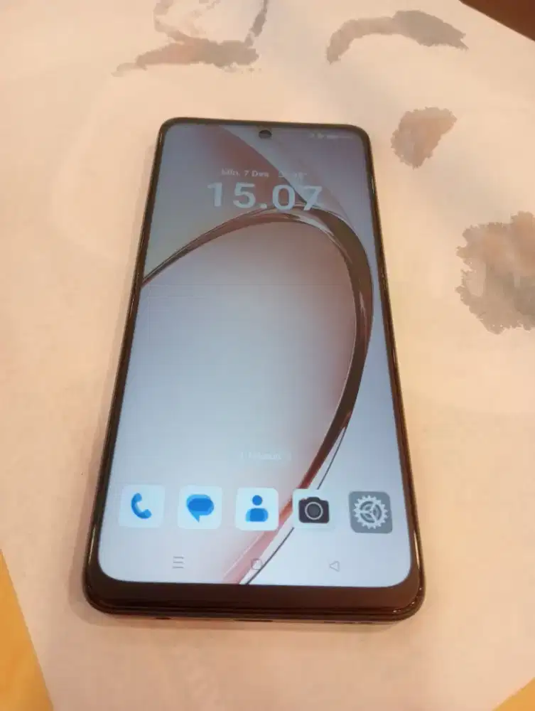 Jual santai handphone oppo a3x keadaan mulus bingit pakaian wanita