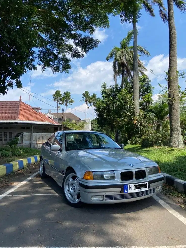 BMW E36 323 NONASC 1996 M/T