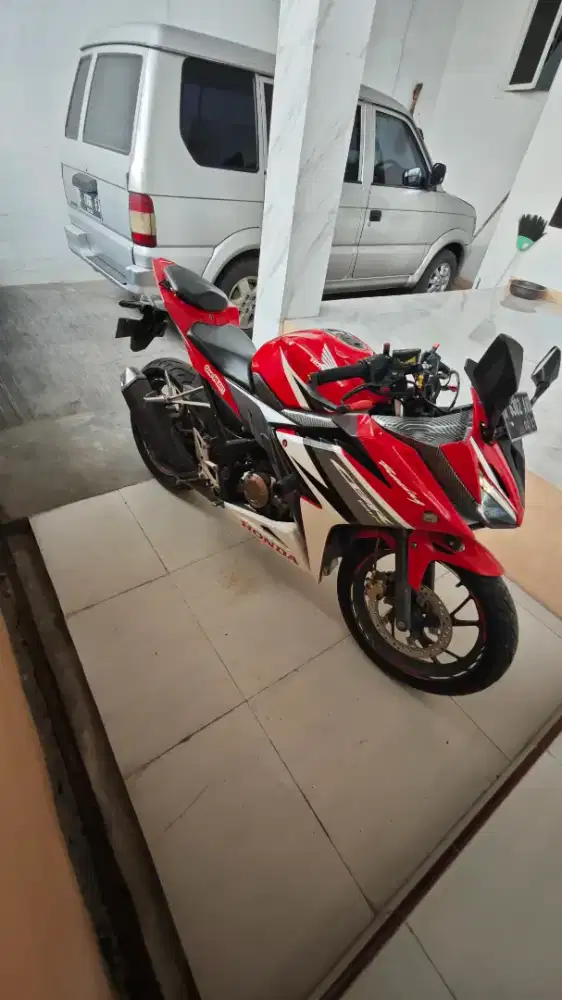 HONDA CBR 150 2017 PEMAKAIAN PRIBADI JUAL SANTAI
