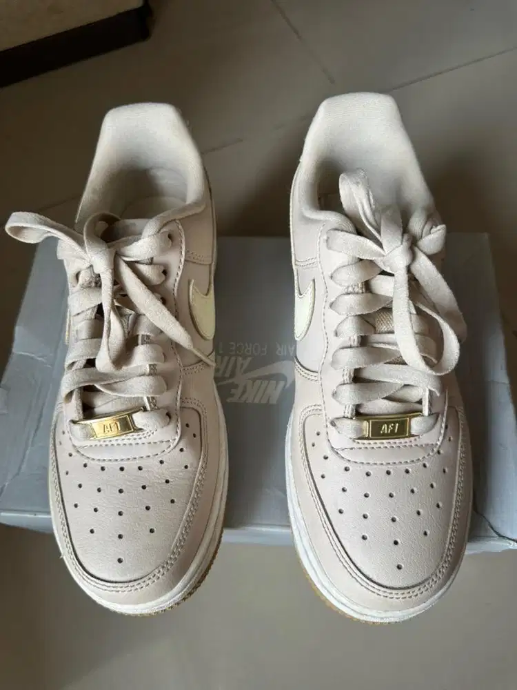 NIKE AIR FORCE 1 ‘07 MILK-WHITE UK 35,5 ( second )