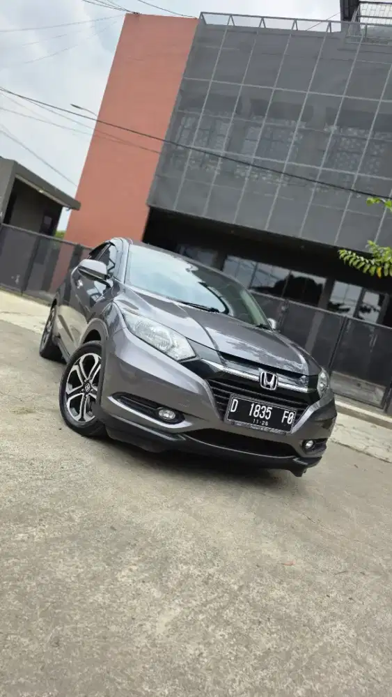HRV E 1.5 cvt at matic 2016