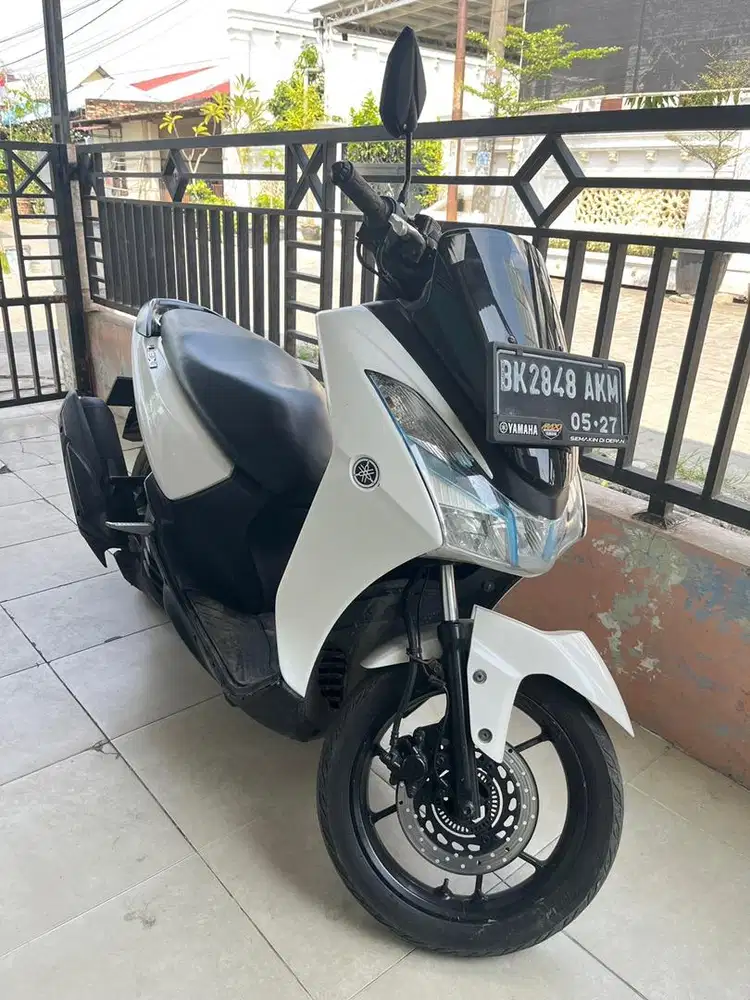 Yamaha Lexi 125 2022 putih