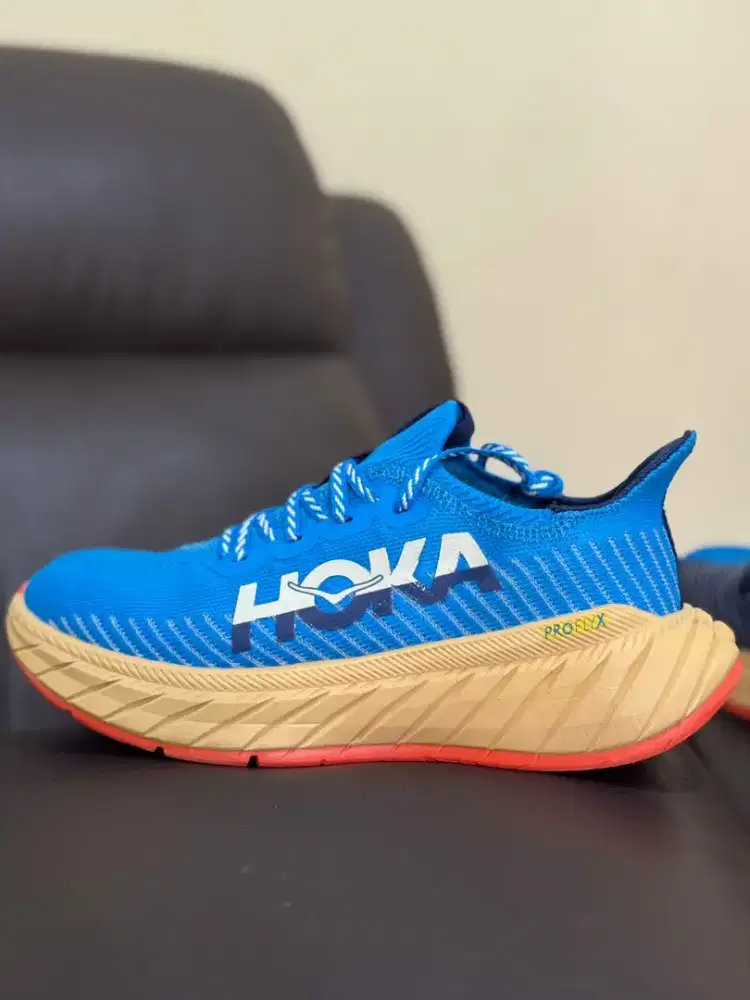 Sepatu Hoka carbon X2 (40/41) sport/running