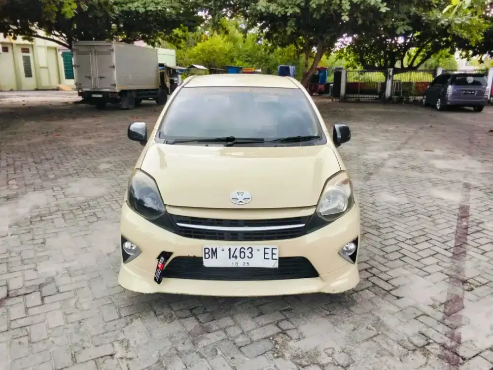 Toyota Agya M/T Tahun 2015 Ganteng