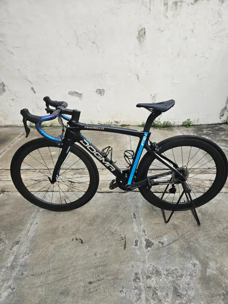 Pinarello dogma f8 full carbon