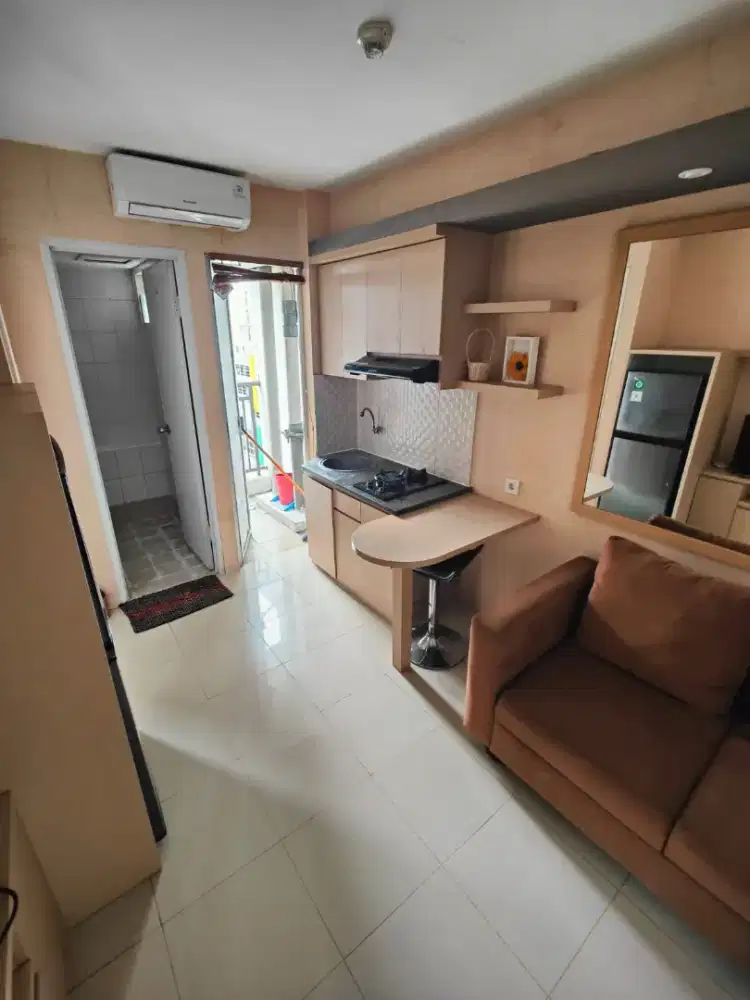 Di sewakan 2kamr furnis di atas mall