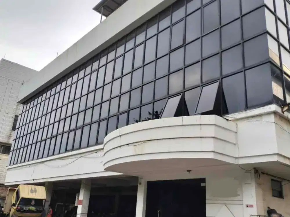 Dijual Gudang + Office di Tanjung Priuk – Cocok Logistik, Akses Distribusi Mudah!