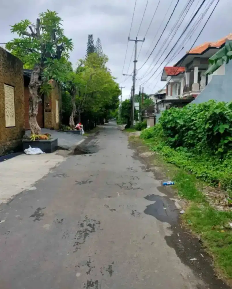 DI JUAL TANAH DI JALAN MOHAMMAD YAMIN V RENON , DENPASAR TIMUR