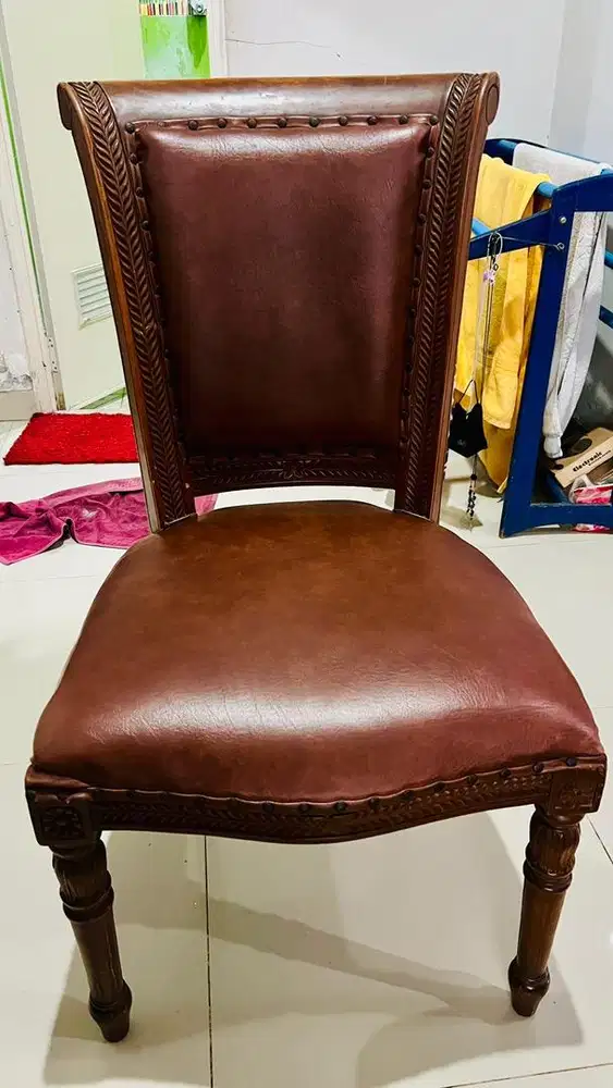 Kursi makan kayu jati