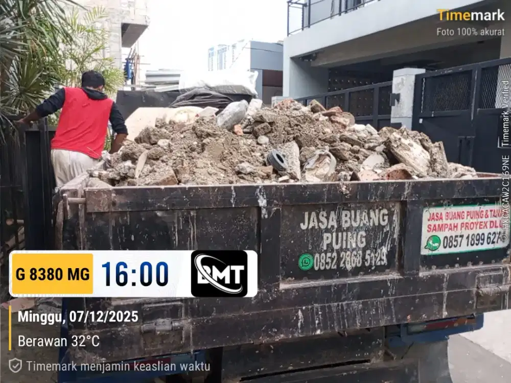 Jasa buang puing dan sampah