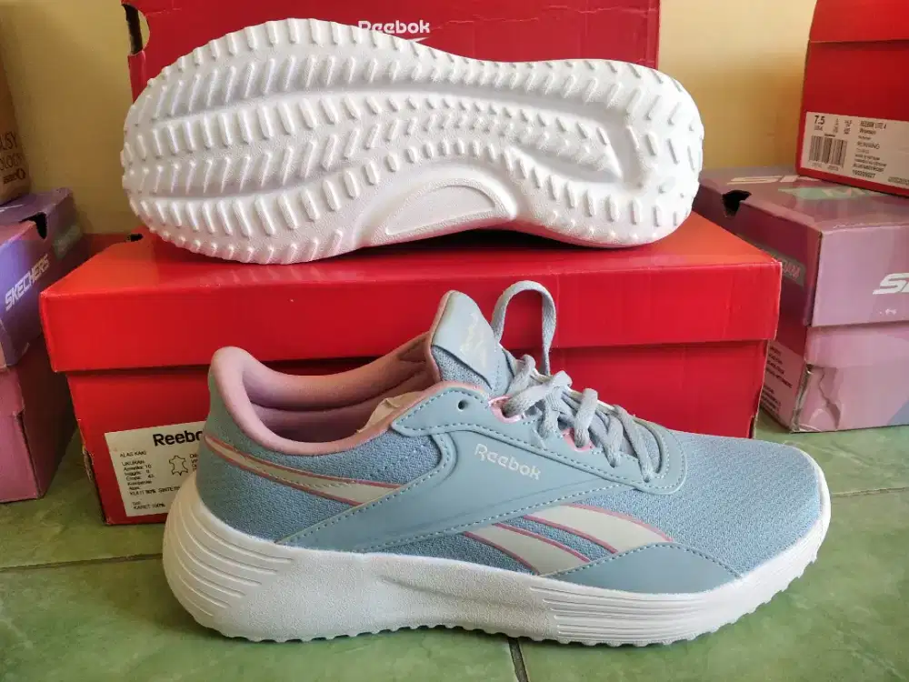 Sepatu Reebok run size 38 murah