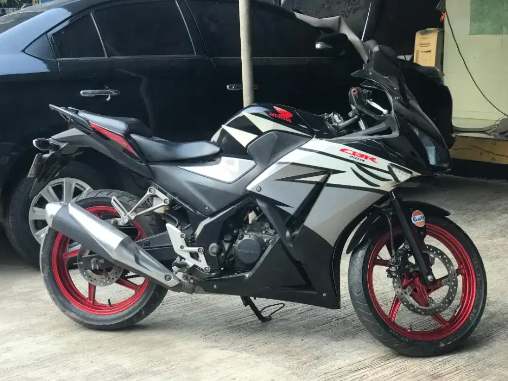 Honda CBR 150 low km 28rb like new