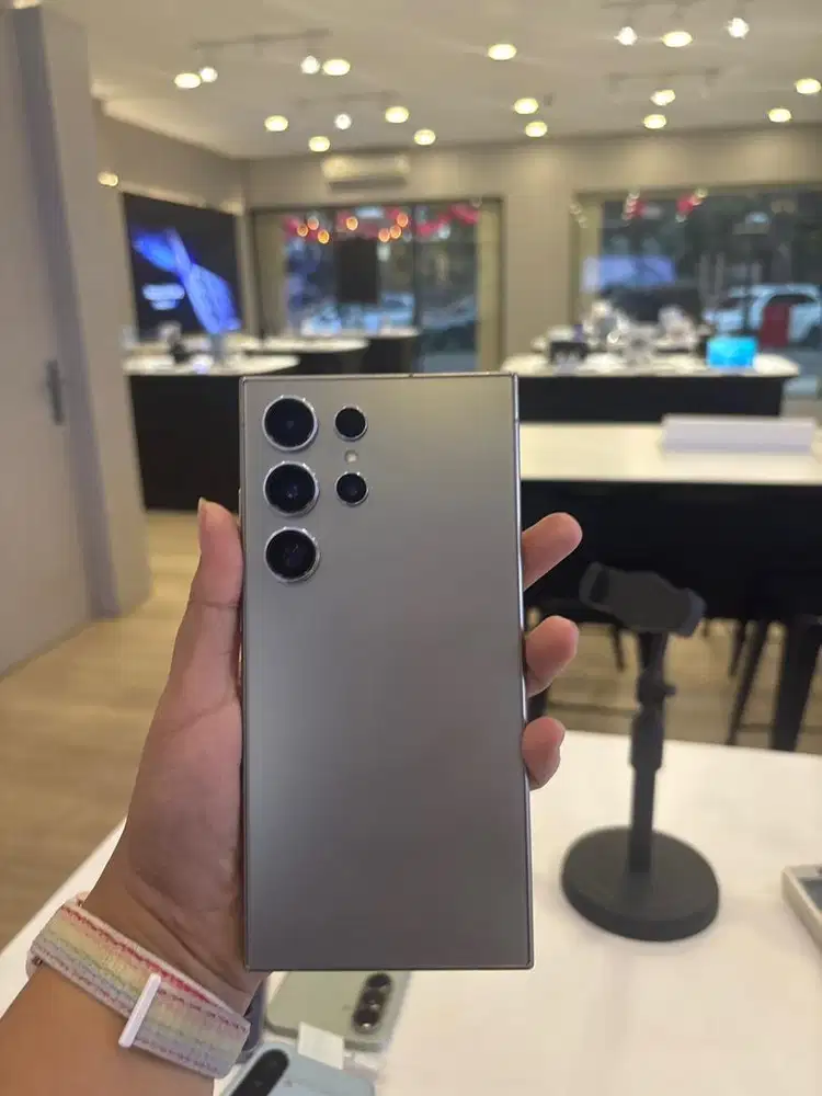 SAMSUNG S24 ULTRA 256