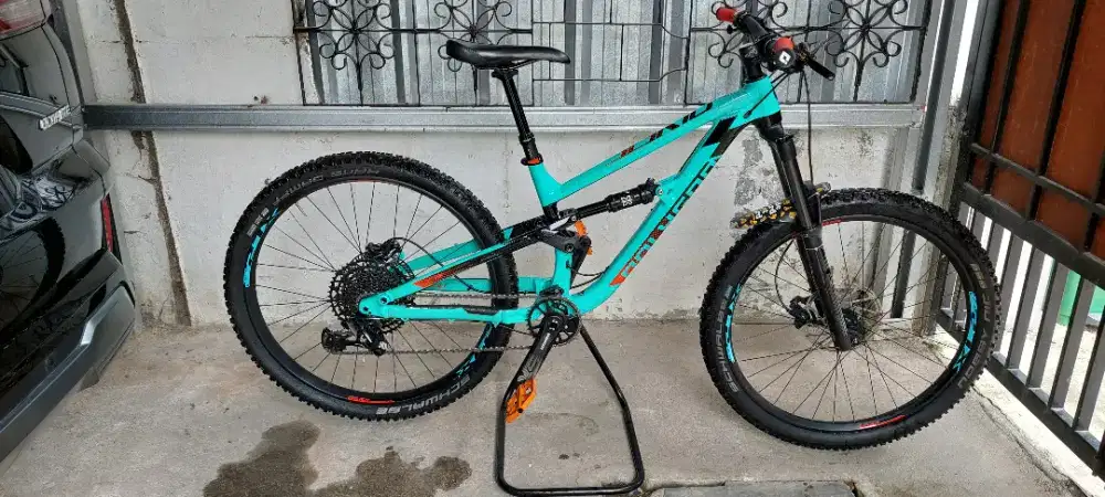 Di Jual sepeda trail Polygon Siskiu T7