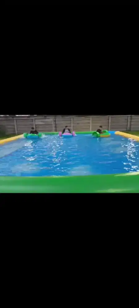 Kolam dan 3 sepeda air