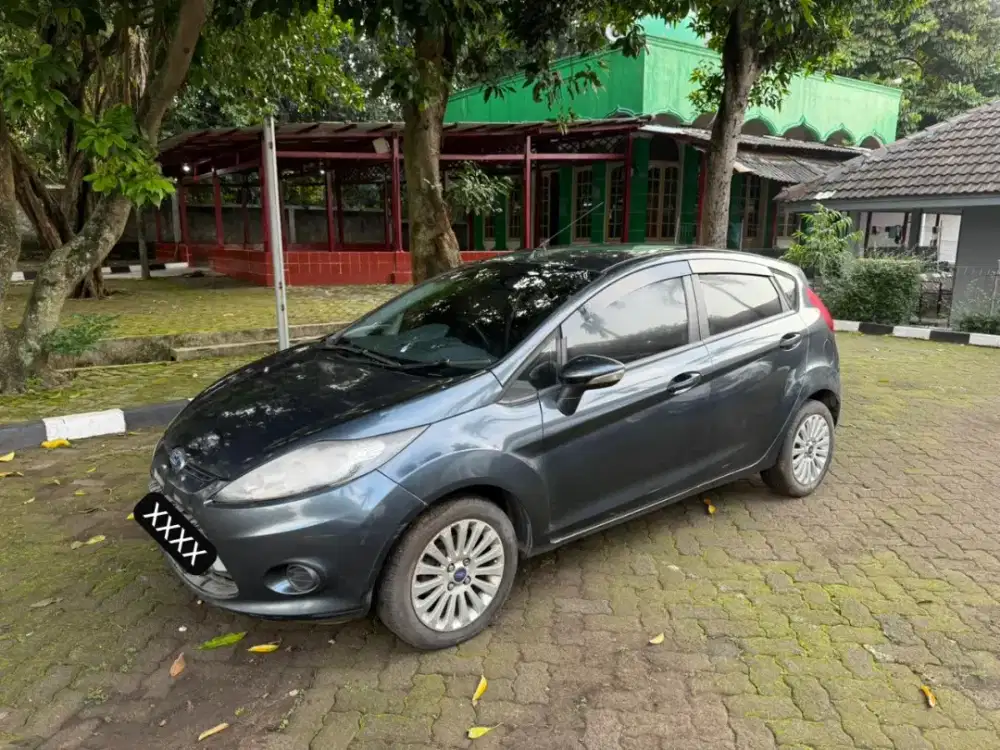 Ford Fiesta 2012 KM Rendah