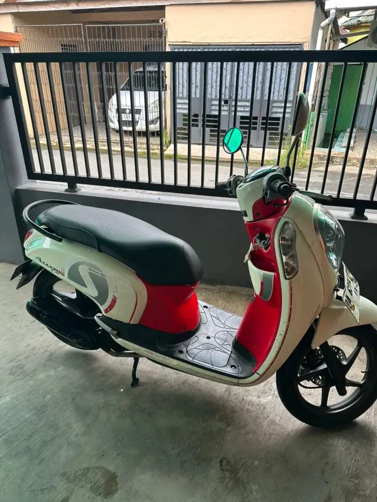 Honda scoopy 2013