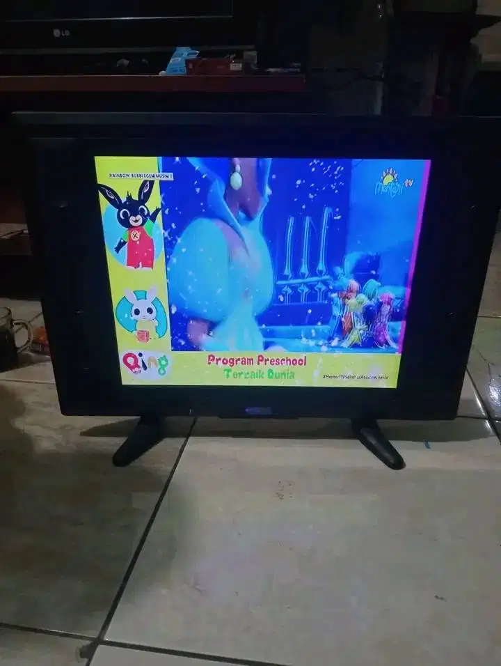 Tv merk LedTv 14inc