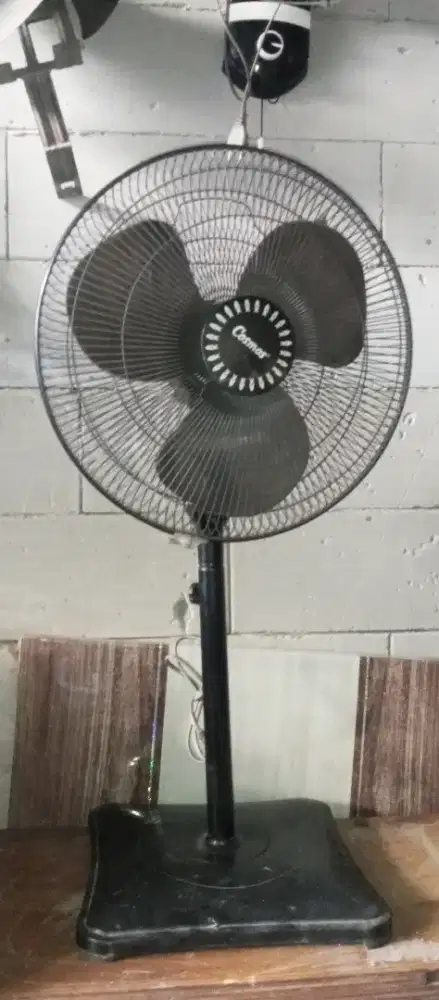 Kipas angin tinggi 16 cosmos