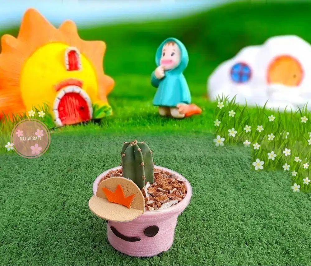 Kaktus Koboi Mini & Pot Model Anak Sekolah