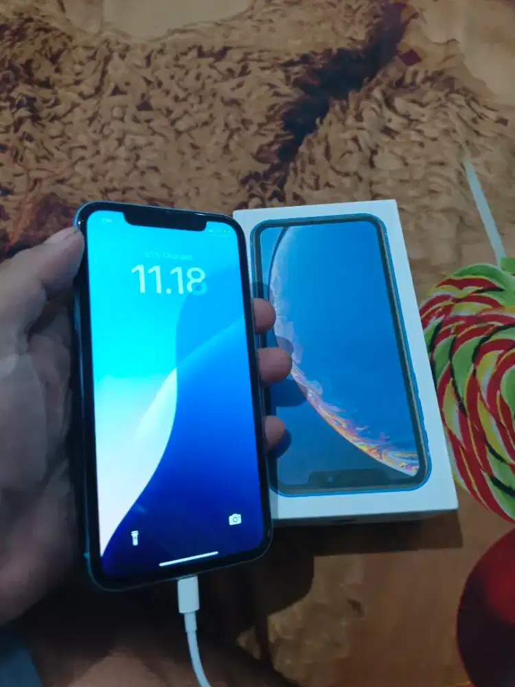 Iphone xr. 128. All operator bea cukai