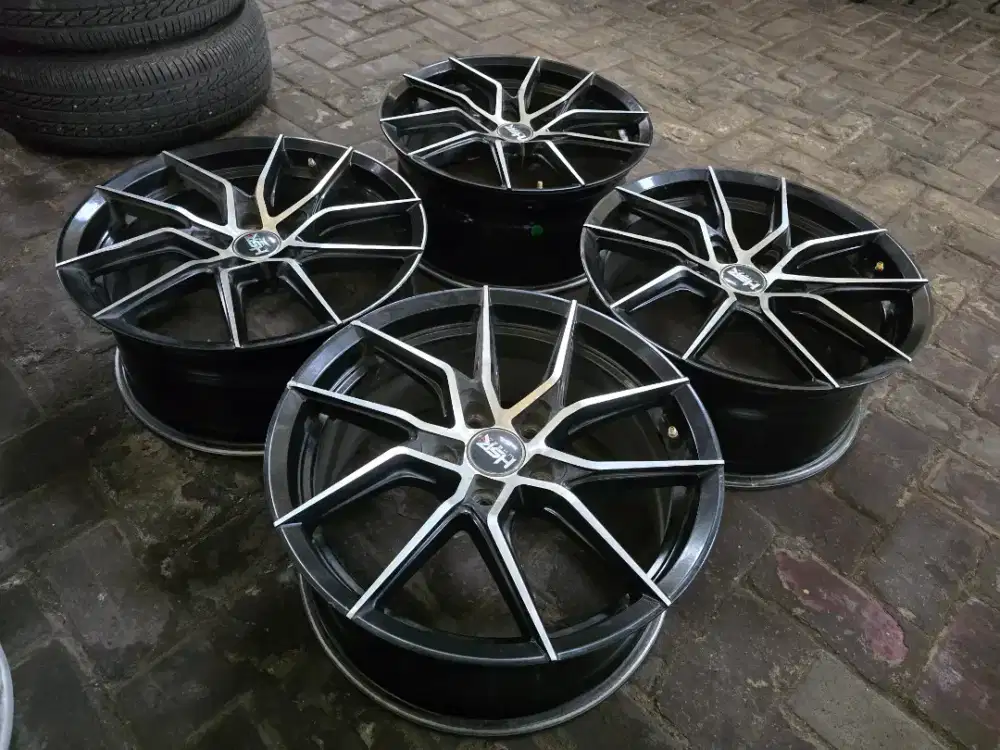 Velg HSR R17 Innova Reborn Zenix Hilux Camry Nav1 Voxy Alphard Rush
