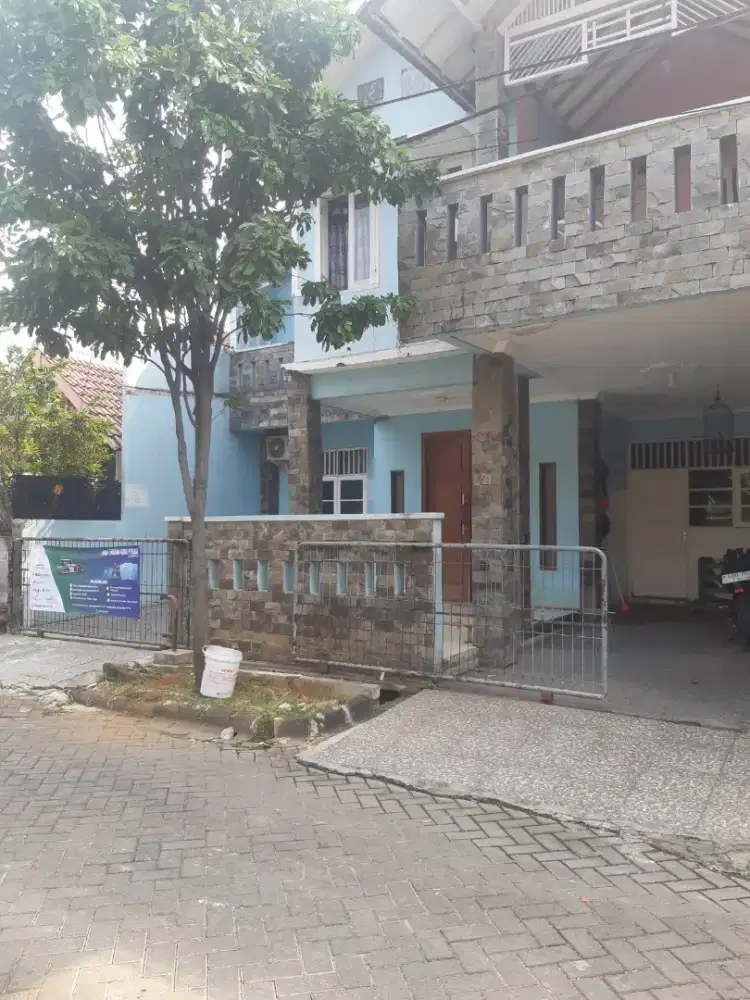RUMAH MEGAH DI KOMPLEK ELITE KEMANG PRATAMA