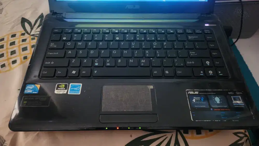 Laptop Asus A42J Nvidia i5