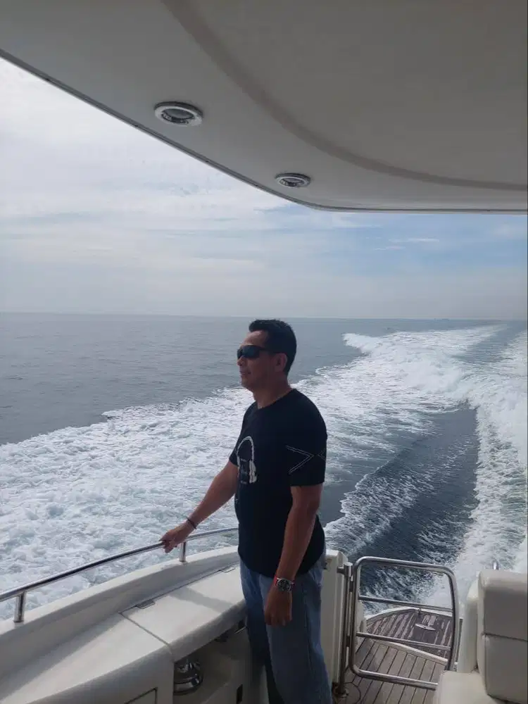 Supir freelance sabtu minggu & supir pribadi rumahan