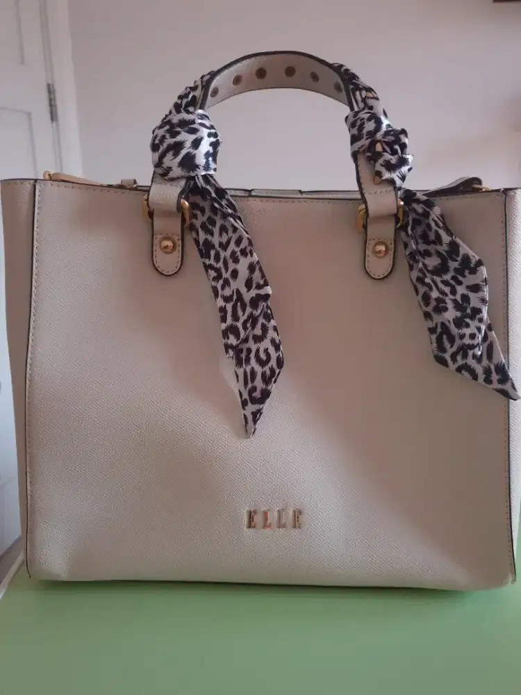 Tas branded original ELLE seperti baru