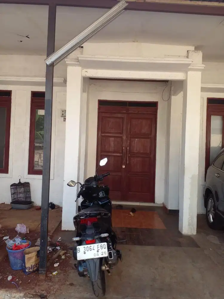 DIJUAL RUMAH BUTUH CEPAT DAERAH JAKARTA TIMUR